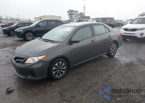 2011 Toyota Corolla Le z USA, uszkodzony, nr VIN 2T1BU4EE5BC677921